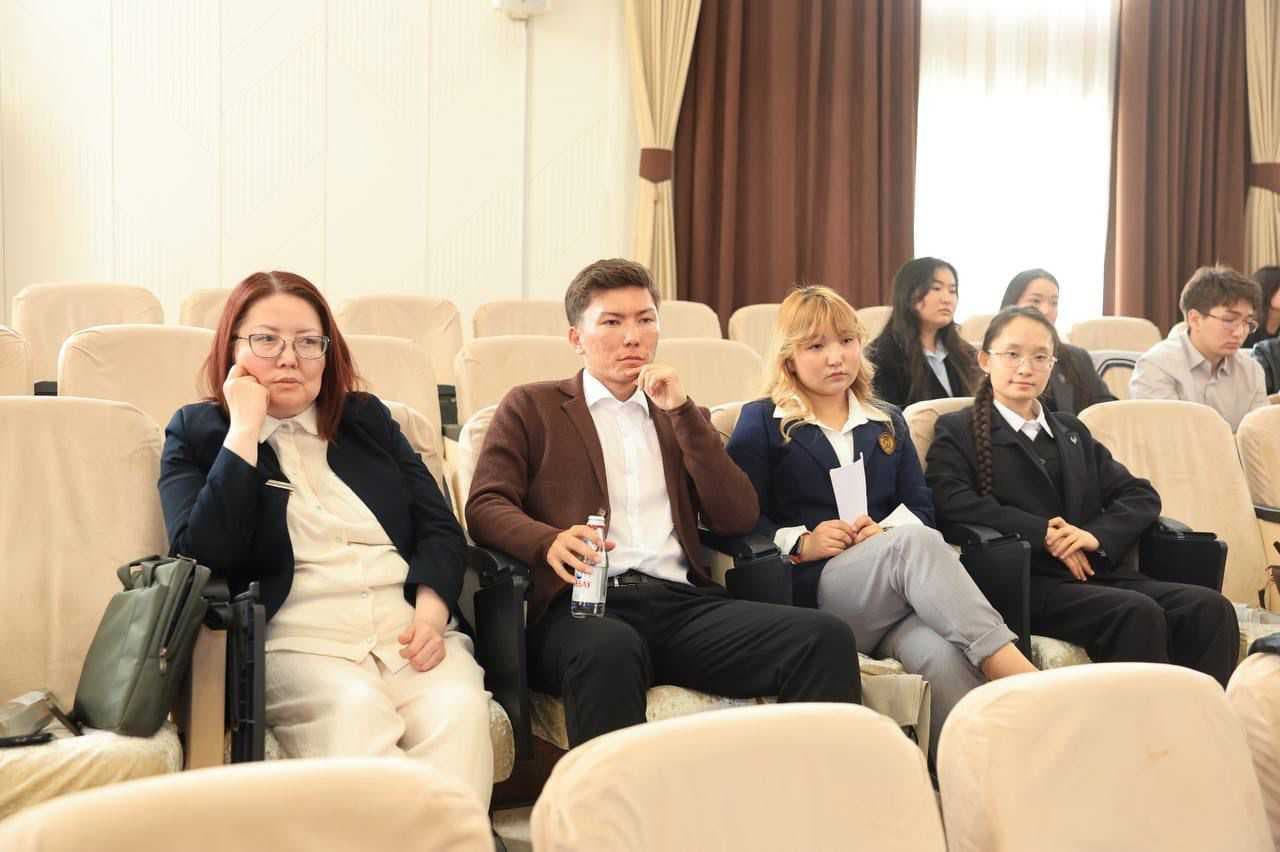 Номинация «Лучший дипломат» и интеллектуальная битва: студенты AIU на республиканской олимпиаде в Шымкенте — 1