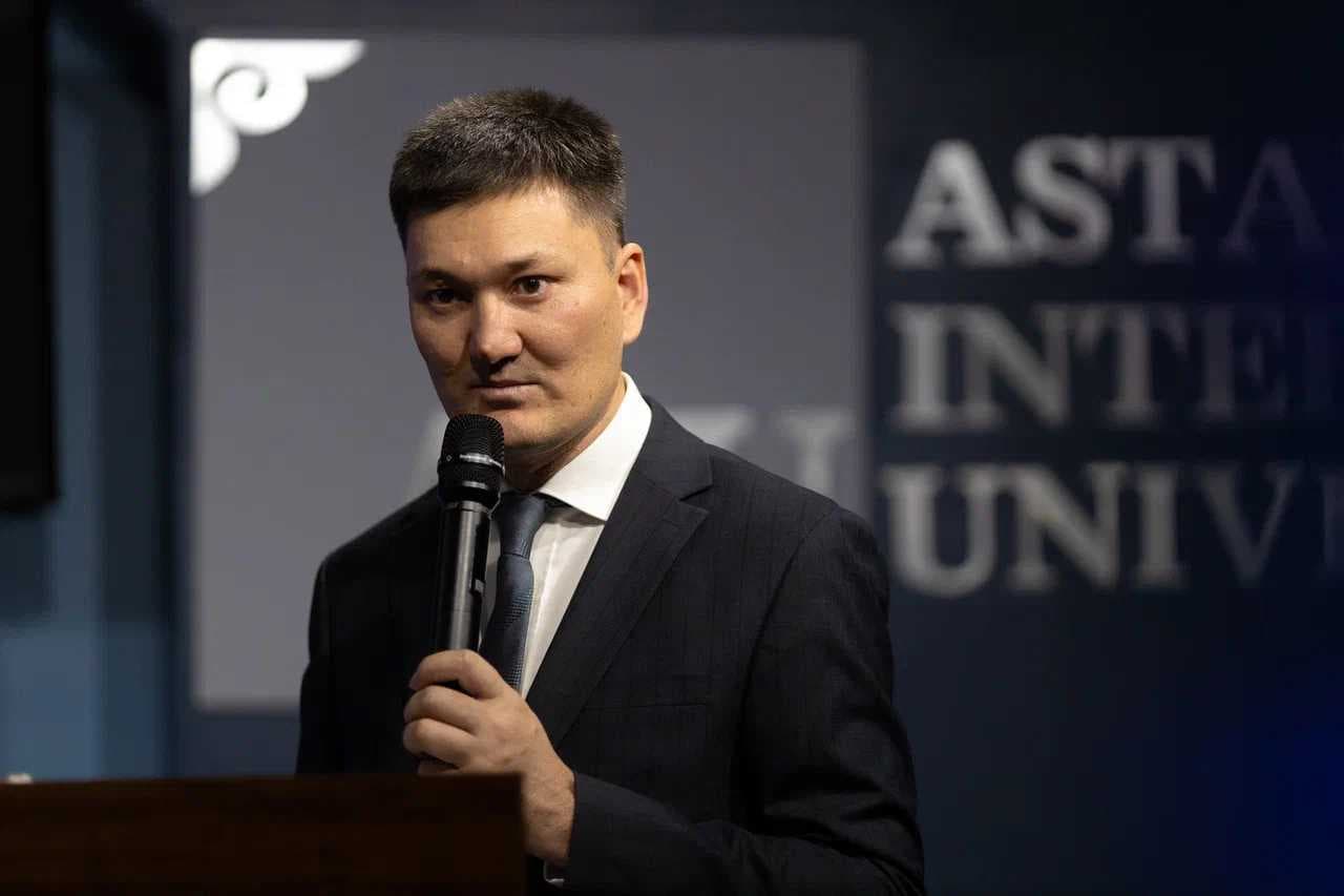 Студенты AIU приняли участие в телемосте на тему «Закон и порядок» — 2