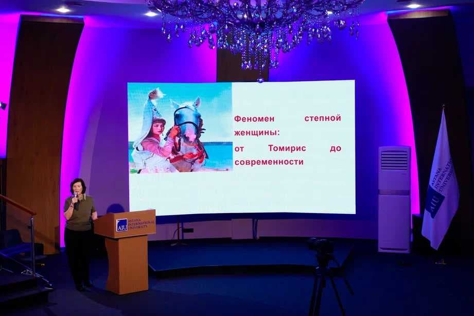В AIU стартовал новый проект AIU TALKS — 11