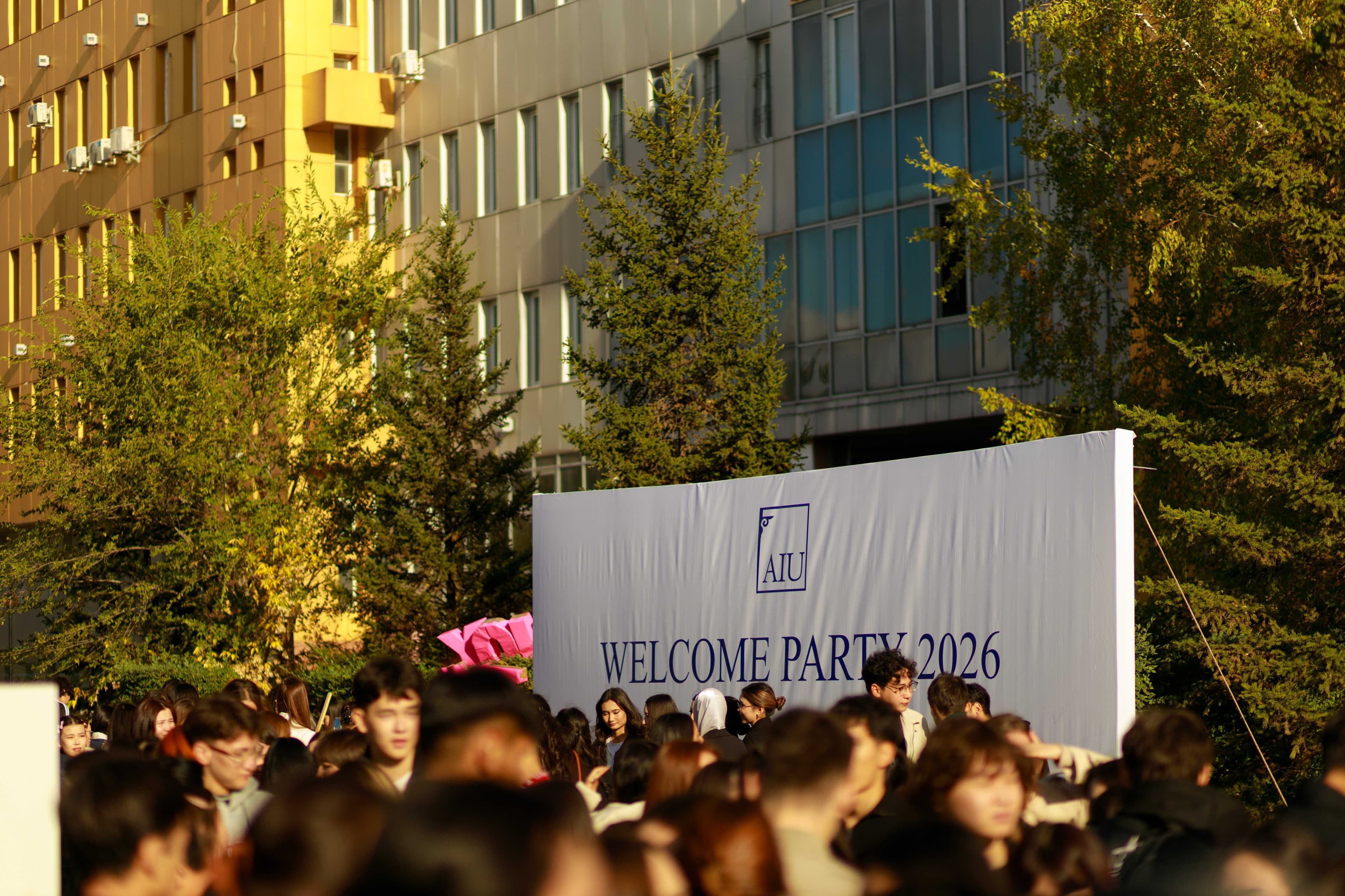 В Международном университете Астана прошло мероприятие «Welcome Party & Clubs Fair»