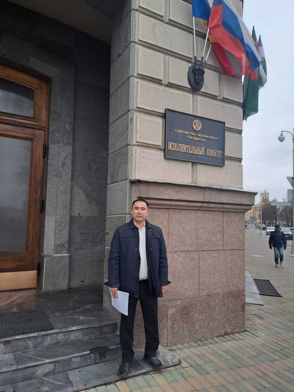АССОЦИИРОВАННЫЙ ПРОФЕССОР AIU ВЫСТУПИЛ В ШТАБ-КВАРТИРЕ СНГ — 2
