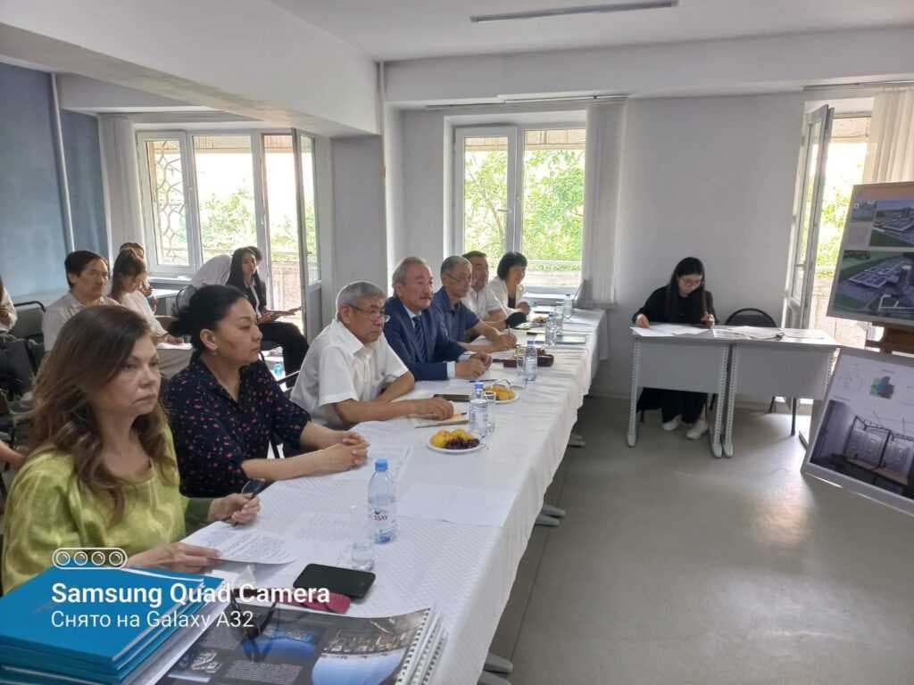 Participation of the professor of the Higher School of Arts and Design Baimurat Ermagambetovich Ospanov of the State Attestation Commission in the Kazakh National Academy of Arts named after T. Zhurgenev. — 1