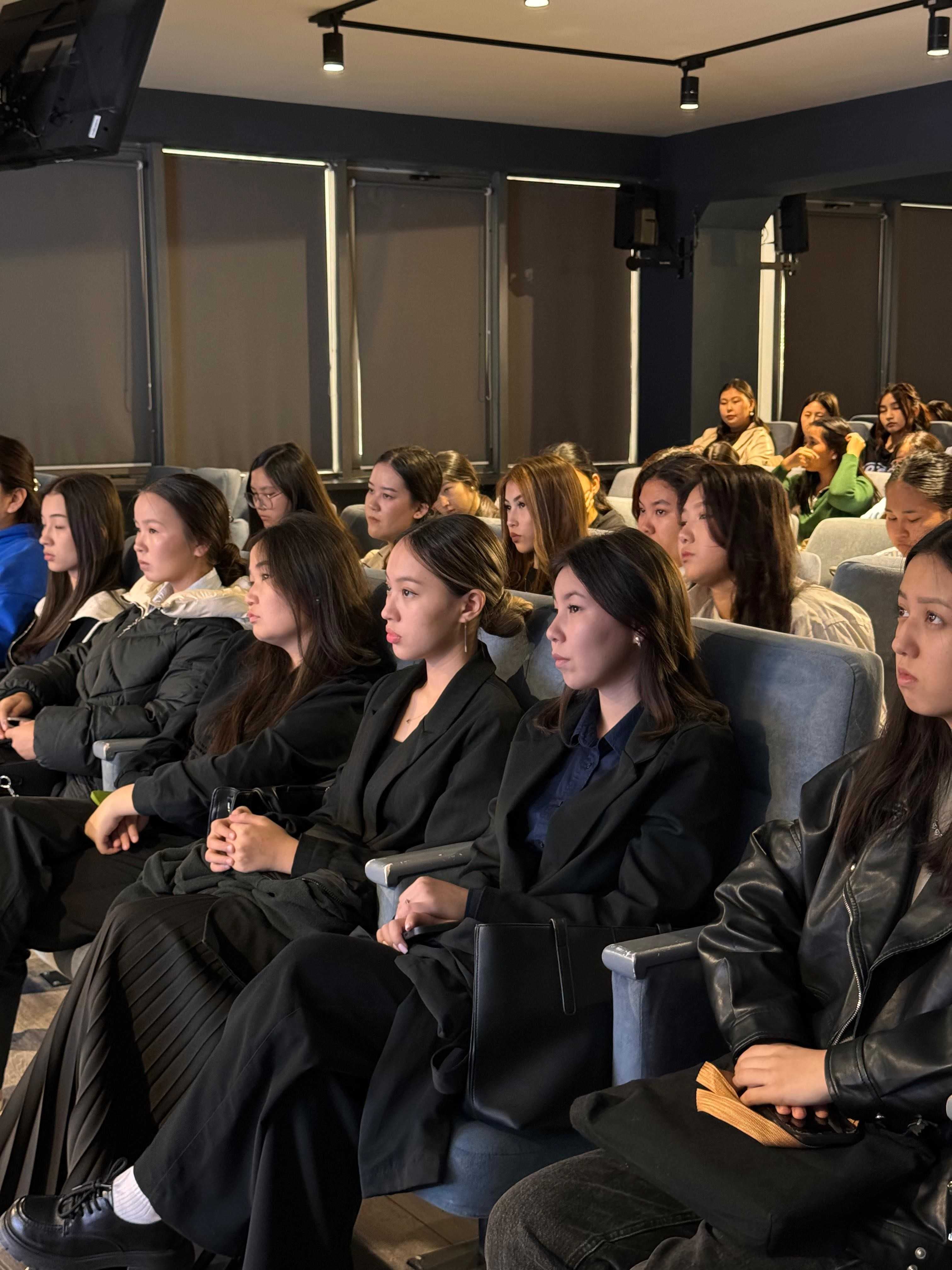 Astana International University held a meeting with students on the issue of constructing a nuclear power plant in the Republic of Kazakhstan — 3