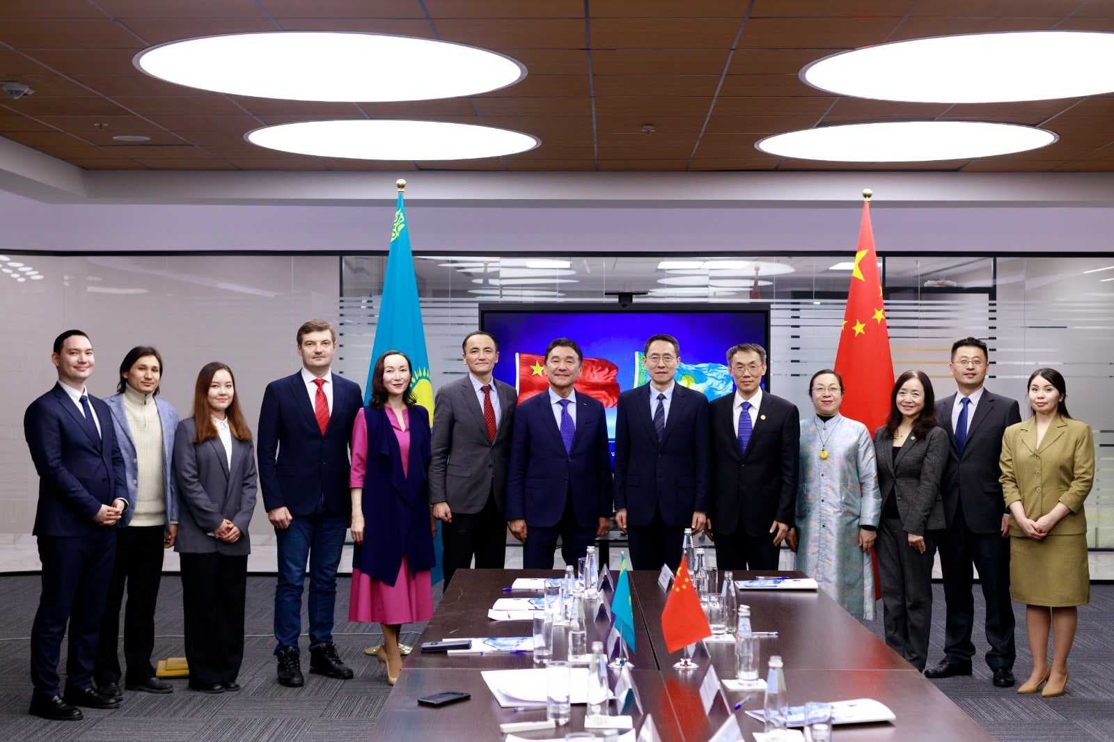 Қытай Халық Республикасының елшісі BLCU Kazakhstan бренч-кампусына келді — 3